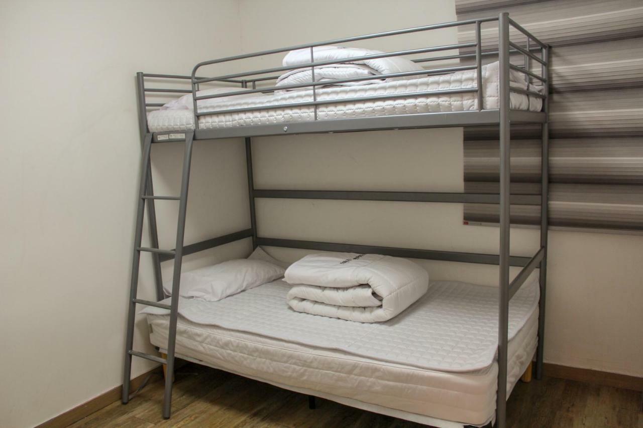 Orange Guesthouse Пусан Екстер'єр фото